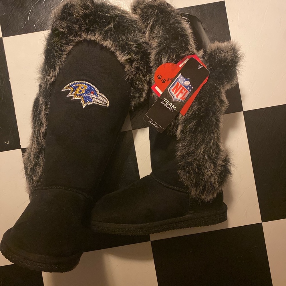 Size 8 ravens boots
